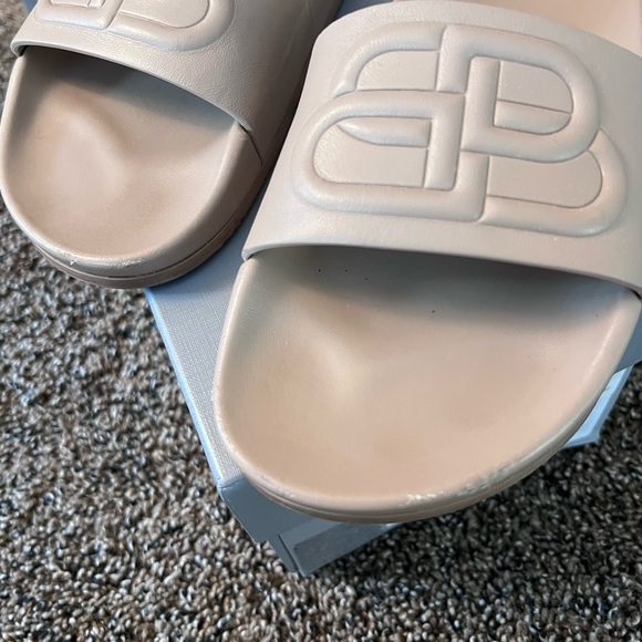 Authentic Balenciaga piscine slides sz 38 - Picture 4 of 8